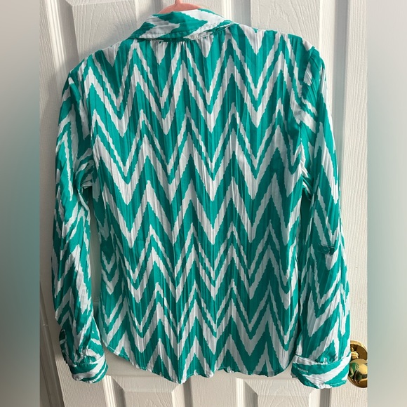 Chico’s chevron blouse. 👚 - Picture 2 of 6